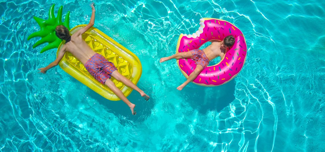 Bâches d'hiver pour piscines, opaques ou filtrantes